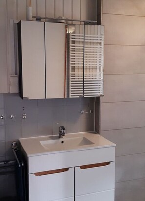 Apartment | Bathroom - Apartment in Tyrol (Berlin)