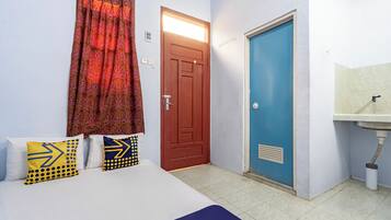 Economy Double Room | Free WiFi, bed sheets