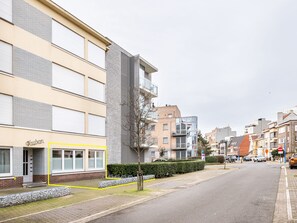 Experience the vibrant urban atmosphere of Vauban, where modern architecture meets urban charm.