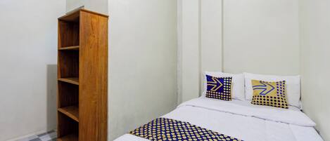 Basic Double Room | Bed sheets