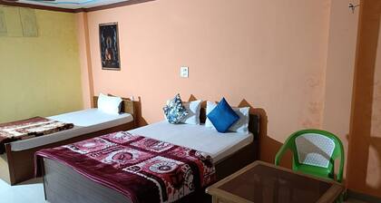 Goroomgo Sanskriti Paying Guest House Varanasi