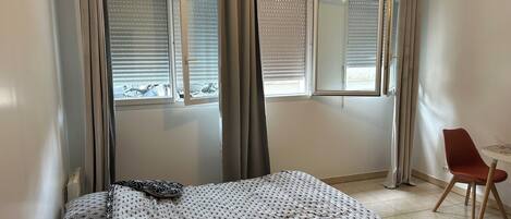 1 sovrum, strykjärn/strykbräda, wi-fi och sängkläder