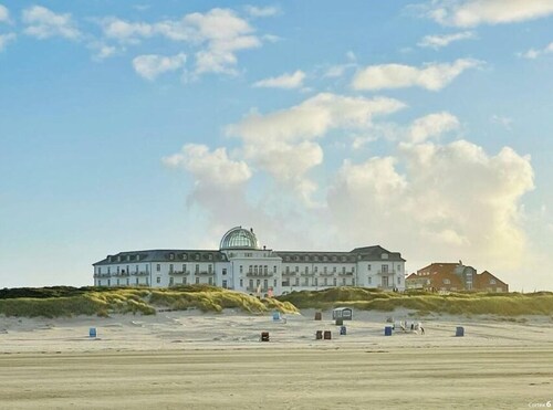 Reethuus Sud Modern Retreat