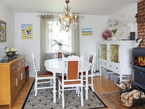 House | Dining