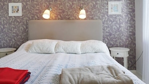 Talo | 2 makuuhuonetta, yksilöllisesti kalustettu