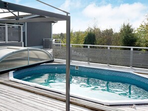 House | Pool