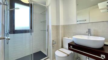 Villa | Bathroom