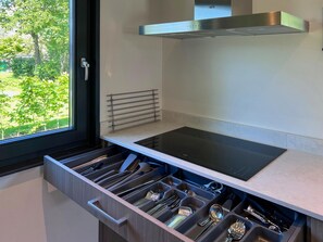 House | Private kitchen | Electric kettle - Eco-friendly Villa With Terrace and Garden (Dirkshorn)