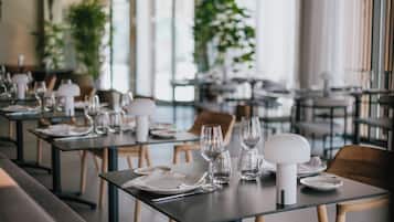 Daily buffet breakfast (EUR 14 per person)