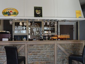 House | Dining