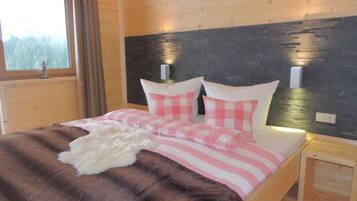 5 bedrooms, individually furnished, iron/ironing board