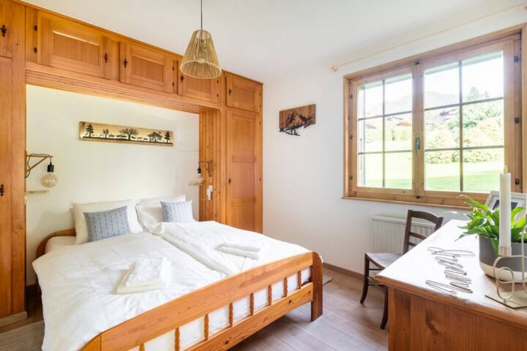 1 bedroom, desk, iron/ironing board, WiFi