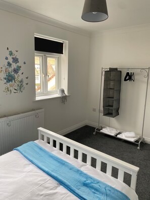 3 soverom, strykejern/-brett, reiseseng for barn og wi-fi (inkludert)