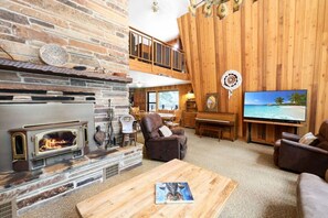 TV, fireplace - 300 steps to Ski Lift • Hilda's Haven on the Stream • 5BR 2 BA • Huge Yard • Mountain Cabins Utah (Sundance)