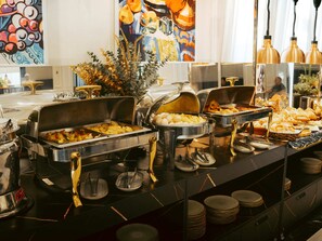 Free daily buffet breakfast - Baden-Baden Hotel (Tashkent)
