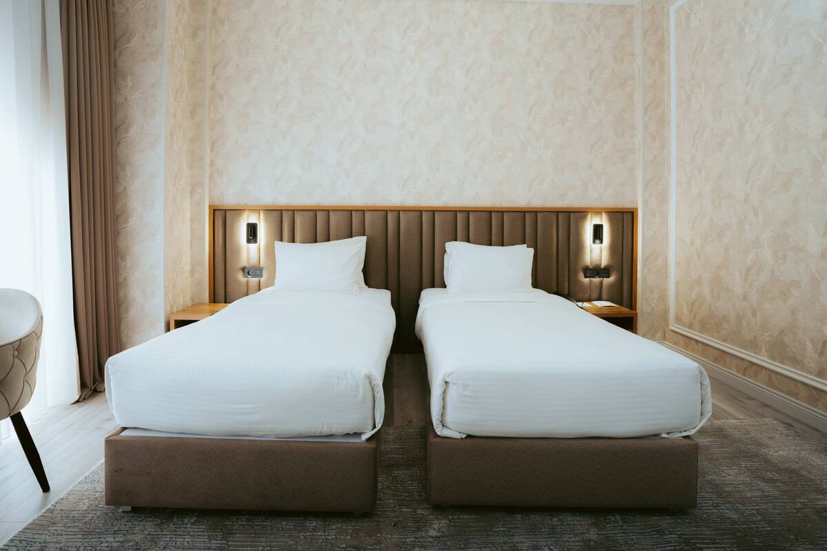 Standard Twin Room