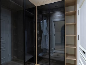 Quarto superluxo | Escrivaninha, espaço de trabalho para notebook, quartos à prova de som