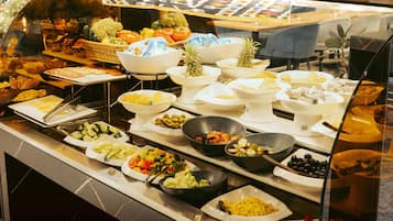 Desayuno bufé gratuito y diario