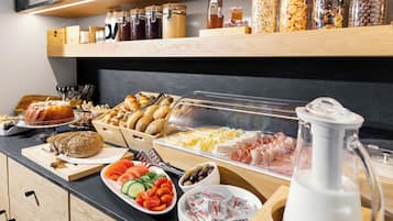 Colazione a buffet inclusa, servita tutte le mattine