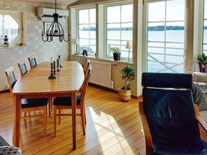 House | Dining