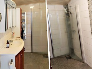 House | Bathroom