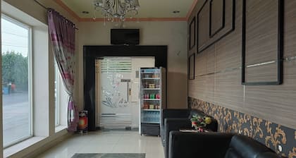 OYO 93953 Kost Tamara Near Kantor Desa Sengka