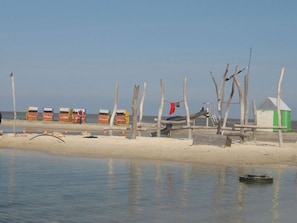 Beach - Roof-only House Modern Retreat (Butjadingen)