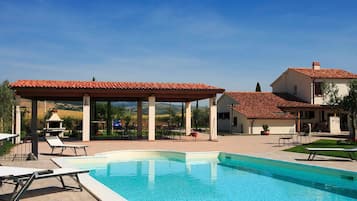 Ferienhaus | Pool | Innenpool, Außenpool