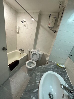 Standard Twin Room | Bathroom | Slippers - Asia Inn Bangkok 2022 (Bangkok)