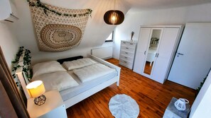 1 chambre, lit de bébé portatif, accès au Wi-Fi (inclus)