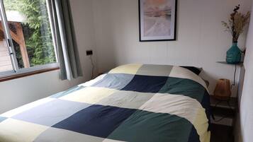 House | 2 bedrooms, individually furnished, bed sheets