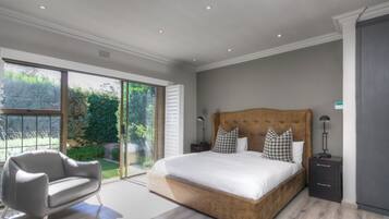 3 chambres, fer et planche à repasser, Wi-Fi, draps fournis