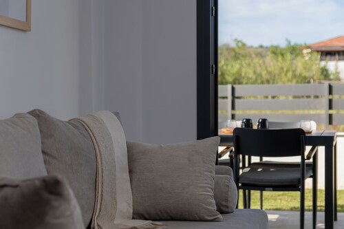 SithoniaRS Ground Floor Gem in Nikiti