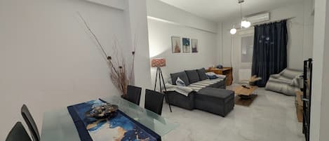 スマートテレビ、書庫、ステレオ