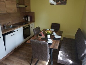 House | Dapur peribadi | Ketuhar, pembakar roti 