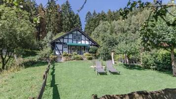 Khuôn viên nơi lưu trú