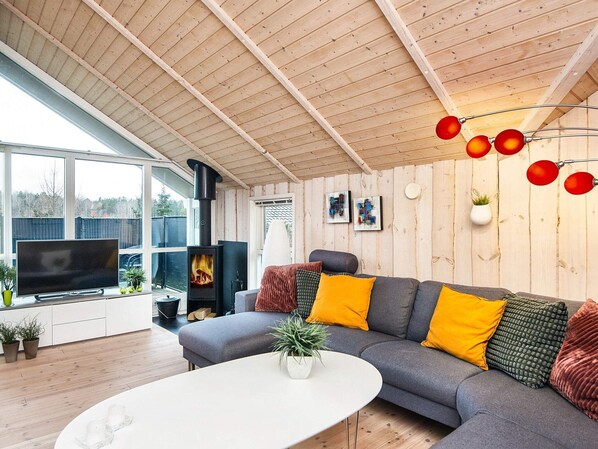 House | Living area - 4 Star Holiday Home in Ebeltoft (Ebeltoft)