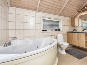 Ferienhaus | Badezimmer