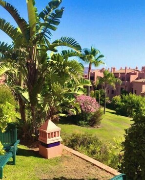 Property grounds - El Mirador del Golf Marbella 3 bedroom apartment (Ojén)