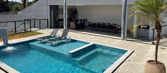 Desfrute de Momentos Inesquecíveis em Caldas Novas! Casa Aconchegante 3 Suites