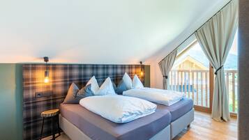 3 bedrooms, bed sheets