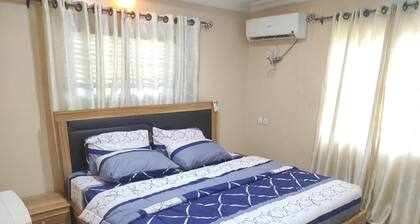 Abeokuta 2-bed House, Sleeps 4 With Free Parking