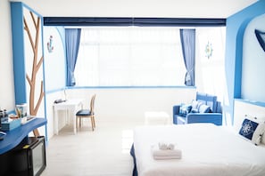 Habitació quàdruple exclusiva, diversos llits, amb bany privat, torre | Mobiliari individual i escriptori