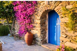 Exterior - Villa Kotseli: Traditional Stone House with Pool & Sunset Sea Views (Andros)