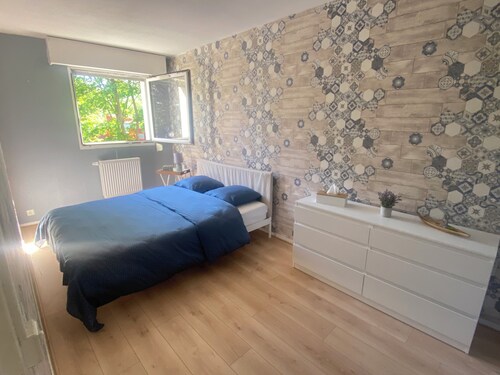 Evry Moon. 70m2, 2 Chambres, Parking. RER à 10 min à Pieds