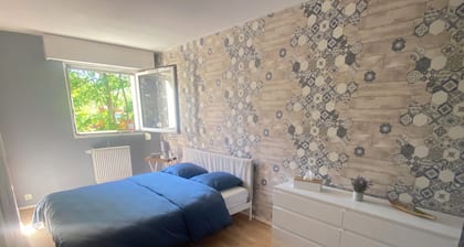 Evry Moon. 70m2, 2 Chambres, Parking. RER à 10 min à Pieds