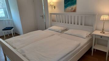 1 bedroom, iron/ironing board