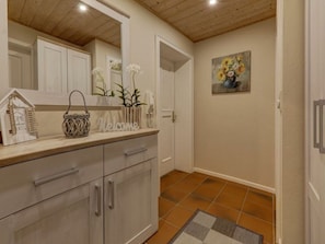 House | Bathroom
