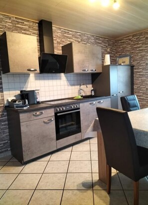 Private kitchen - Holiday Apartment Stephanie Ahlborn (Uslar)