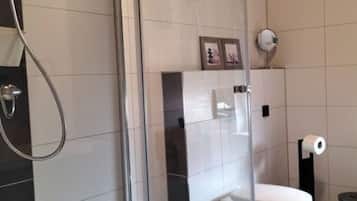 Apartment | Bathroom | Towels